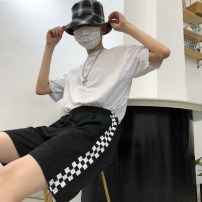 Однотонные шорты с квадратами по бокам парные фото