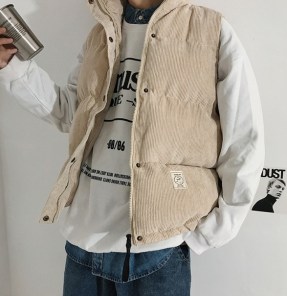 Мужской вельветовый осенне-зимний дутый жилет фото