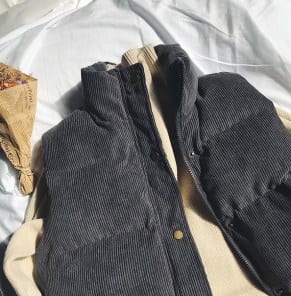 Мужской вельветовый осенне-зимний дутый жилет фото