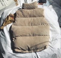 Мужской вельветовый осенне-зимний дутый жилет фото