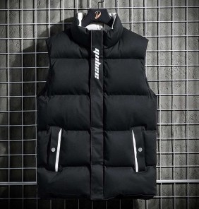 Жилетка на молнии фото