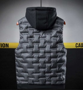 Стеганая мужская жилетка с капюшоном фото
