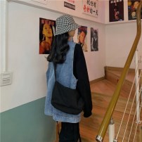 Женский свободный джинсовый жакет - безрукавка фото