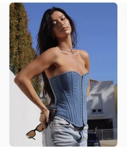 Женский синий джинсовый корсет на завязках фото