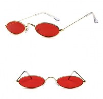 Очки с прозрачными линзами в тонкой оправе фото