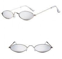 Очки с прозрачными линзами в тонкой оправе фото