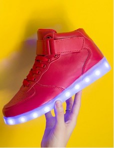 Высокие кроссовки со светящейся LED подошвой фото