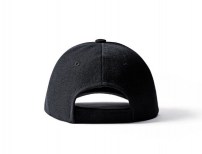 Качественная однотонная кепка в разных цветах фото