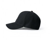 Кепка с буквой A фото