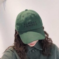 Кепка с надписью Almost Famous фото