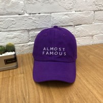 Кепка с надписью Almost Famous фото