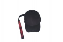 Бейсболка с желтой лентой фото