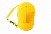 Бейсболка с желтой лентой фото