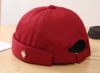 Кепка без козырька с коноплей фото