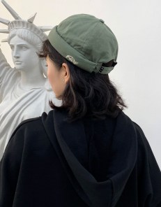 Шапка кепка без козырька с надписью фото