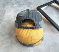 Кепка докер с рваностями фото