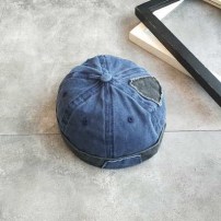 Кепка докер с рваностями фото