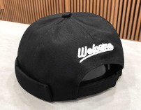 Кепка без козырька с надписью Welcome фото