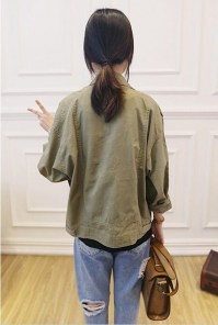 Женская куртка с большими карманами фото