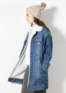 Женская удлиненная теплая джинсовая куртка фото