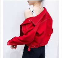 Джинсовый красный женский жакет фото