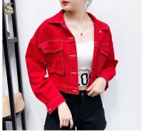 Джинсовый красный женский жакет фото