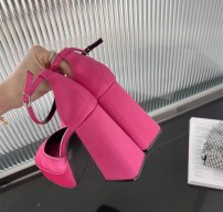 Модные женские туфли - босоножки Мэри Джейн на высоком грубом каблуке фото