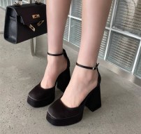 Модные женские туфли - босоножки Мэри Джейн на высоком грубом каблуке фото