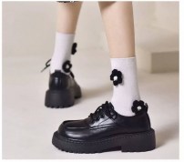 Лоферы женские на платформе черные мат и лак фото