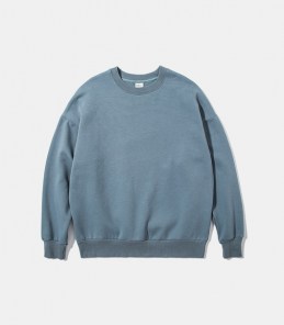 Обычный однотонный свитшот в ярких цветах фото