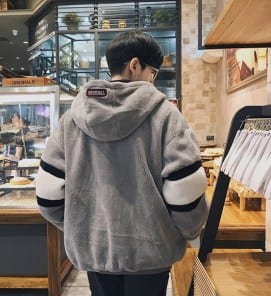 Теплая плюшевая кофта на бархатной подкладке фото