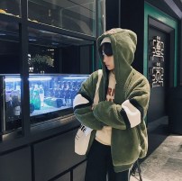 Теплая плюшевая кофта на бархатной подкладке фото