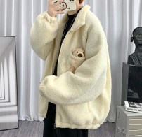 Плюшевая теплая кофта с медведем в кармане фото