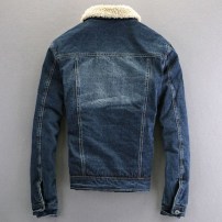 Мужская джинсовая куртка на теплой подкладке фото