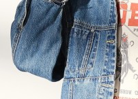 Свободная короткая женская джинсовая куртка фото