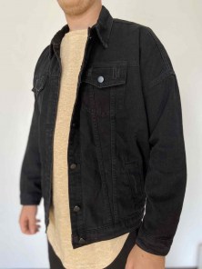 Черная джинсовка оверсайз с воротником фото