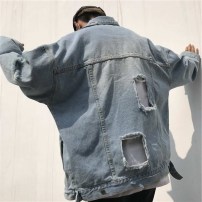 Оверсайз куртка джинсовая с рваными рукавами фото