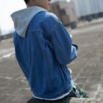 Джинсовка классическая с капюшоном фото