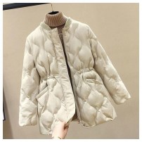 Женская стеганная короткая куртка полу пальто фото