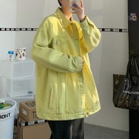 Яркая свободная джинсовка ретро фото