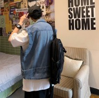 Мужская джинсовая куртка без рукавов фото