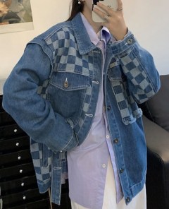 Свободная женская джинсовая куртка в ретро стиле в шахматную клетку - синяя фото