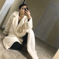 Зимние длинное плюшевое пальто шуба белое женское фото