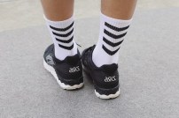 Высокие носки с полосами фото