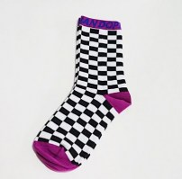 Носки в клетку с цветными пятками фото