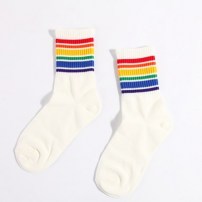 Высокие носки с разноцветными полосами