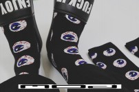 Высокие носки с глазами фото