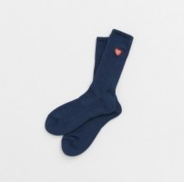 Высокие носки с милым сердечком фото