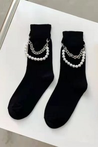 Высокие женские ретро носки черные с жемчугом и цепочкой фото