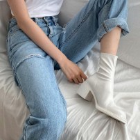 Эластичные ботинки с круглым носом фото